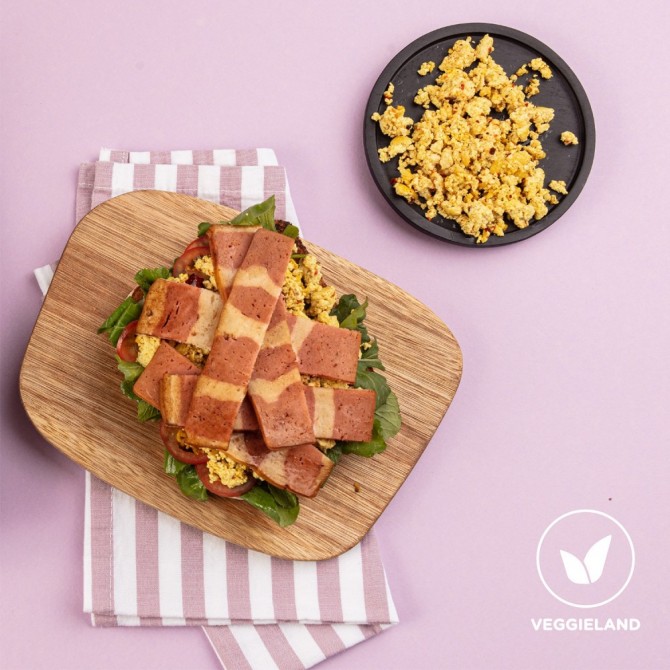 Panceta vegana. Feteada 5 fetas